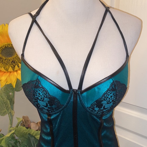 SOLD - Picture 2 of 6